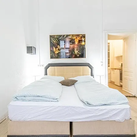 Chic Apartment- Suitable For Longstays Near Matzleinsforferplatz Vienne Extérieur photo