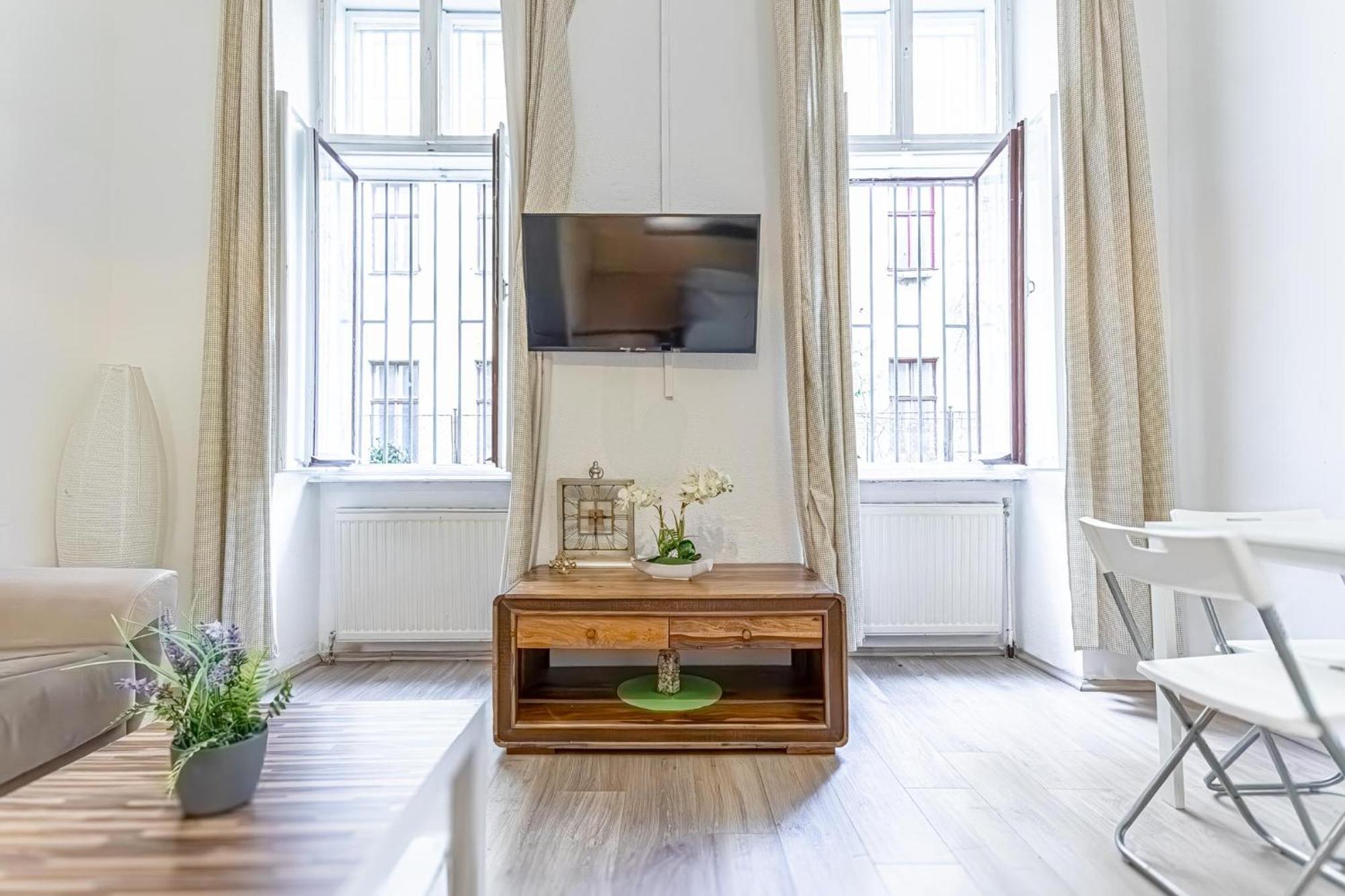 Chic Apartment- Suitable For Longstays Near Matzleinsforferplatz * Vienna