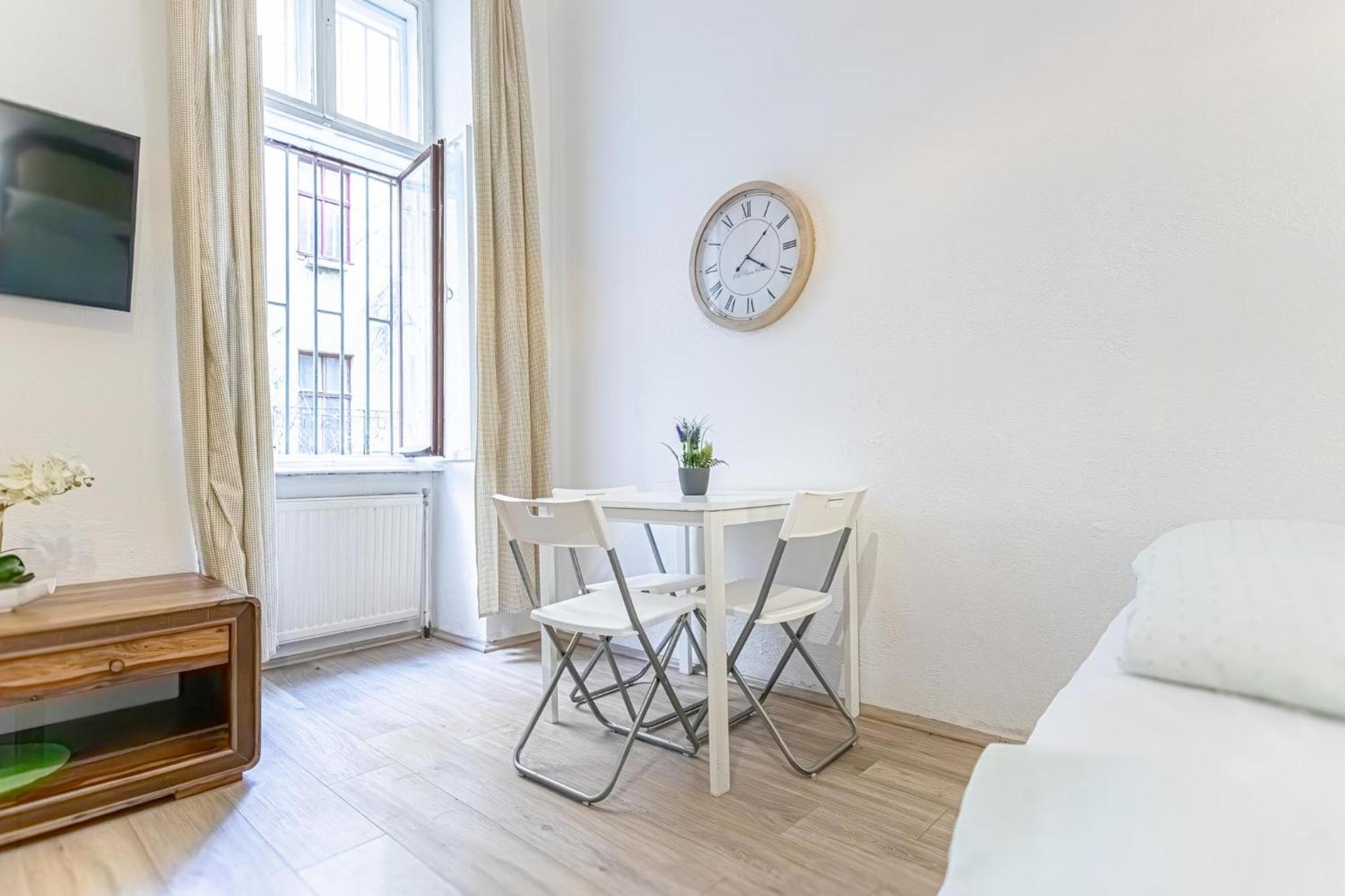Chic Apartment- Suitable For Longstays Near Matzleinsforferplatz *