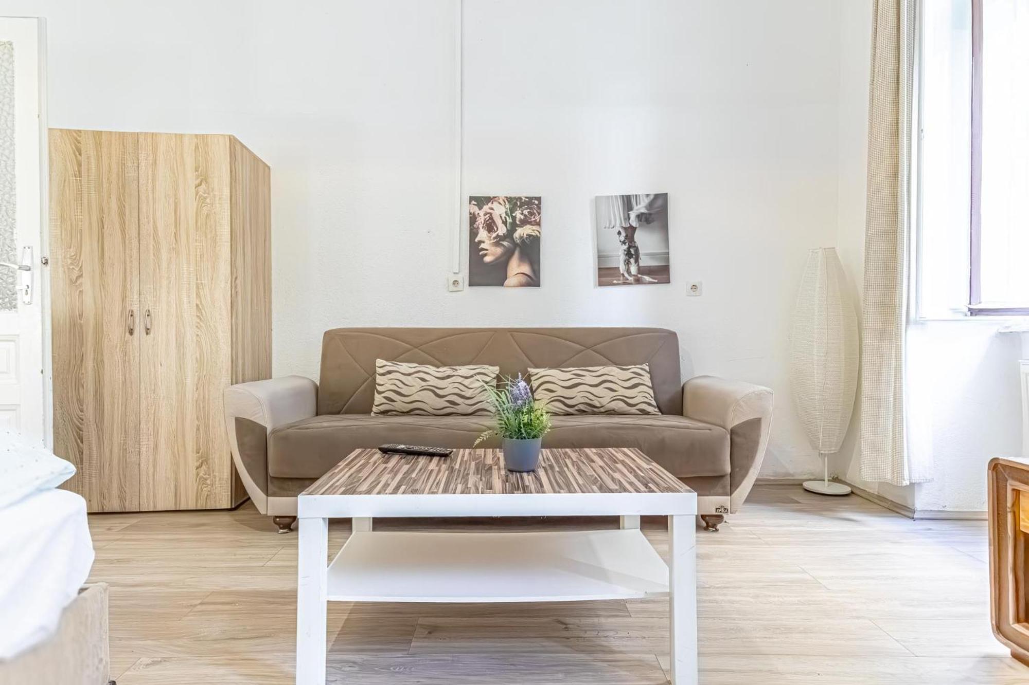 Chic Apartment- Suitable For Longstays Near Matzleinsforferplatz * Vienna