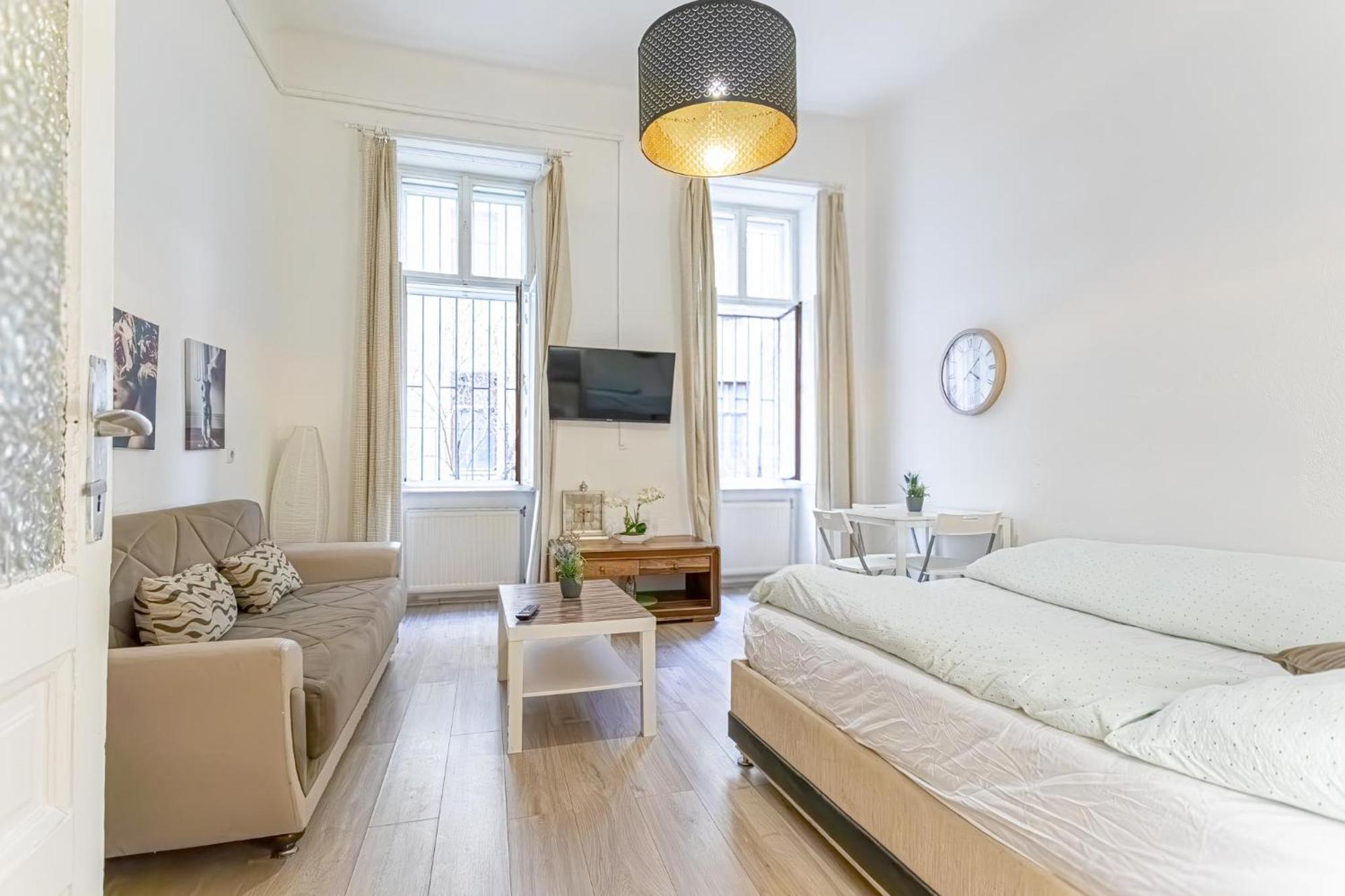 Chic Apartment- Suitable For Longstays Near Matzleinsforferplatz *