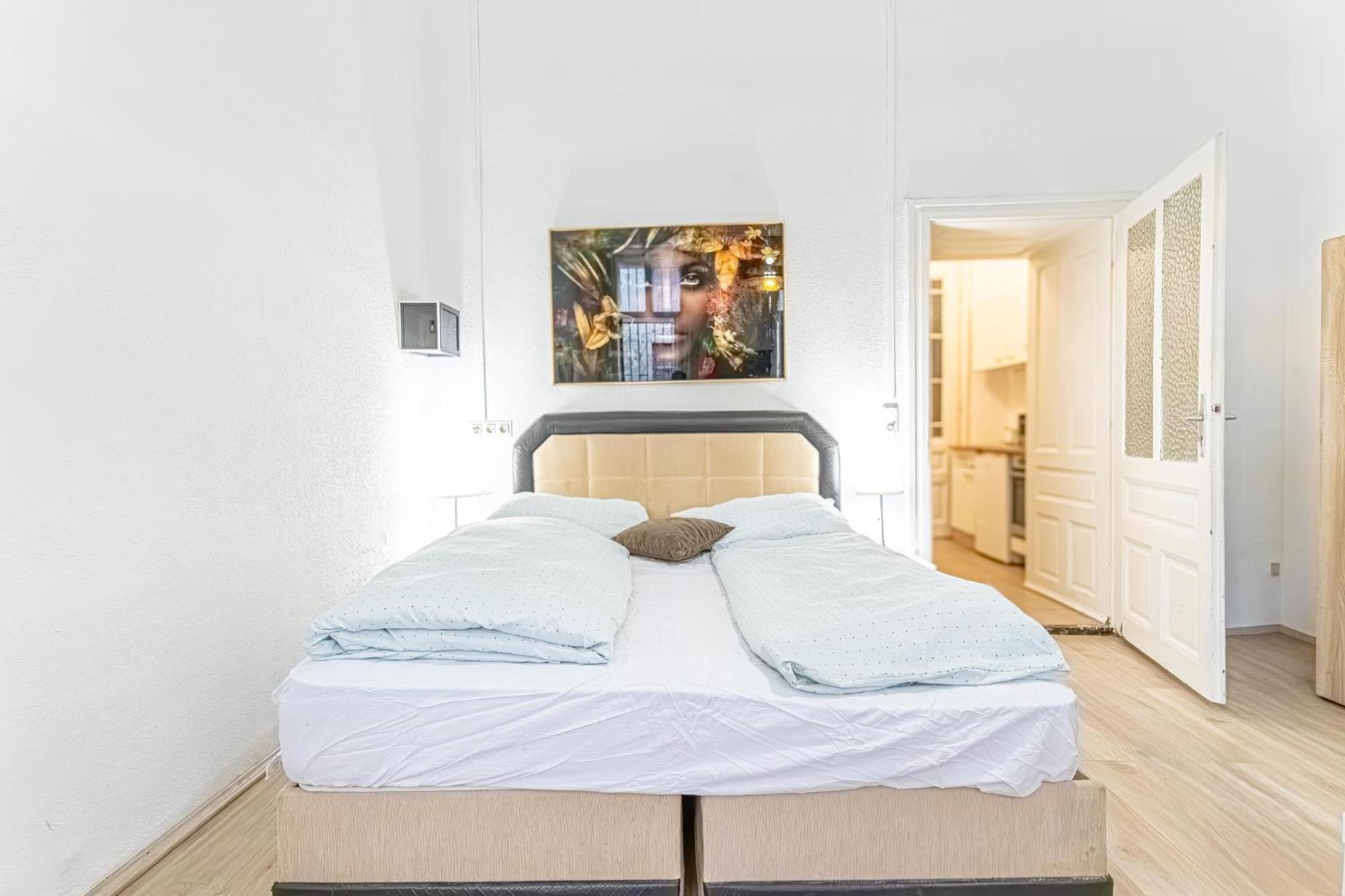 Chic Apartment- Suitable For Longstays Near Matzleinsforferplatz Apartment *