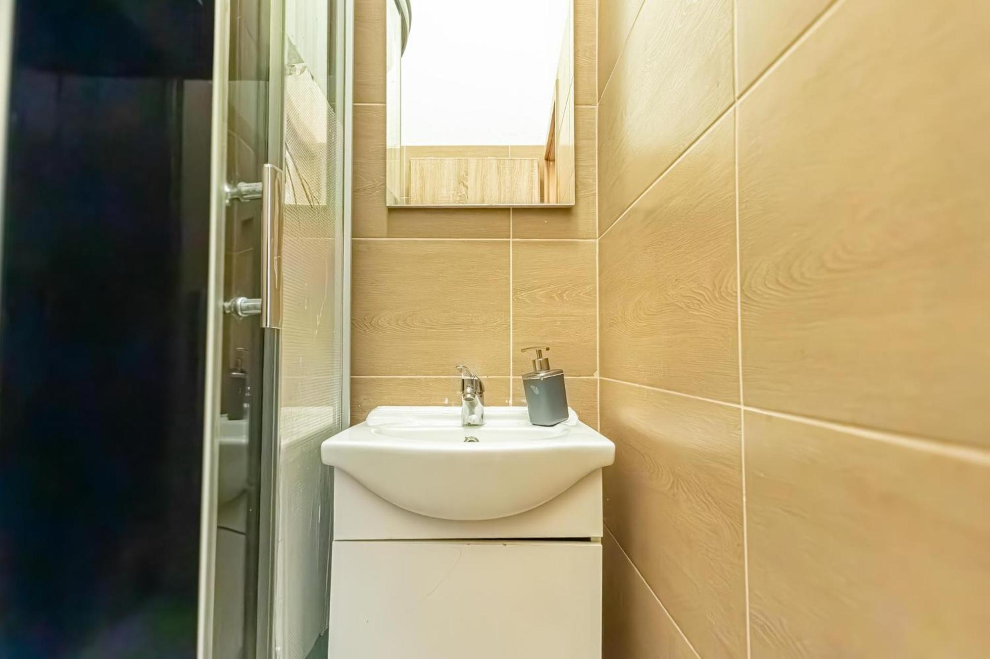 Chic Apartment- Suitable For Longstays Near Matzleinsforferplatz * Vienna